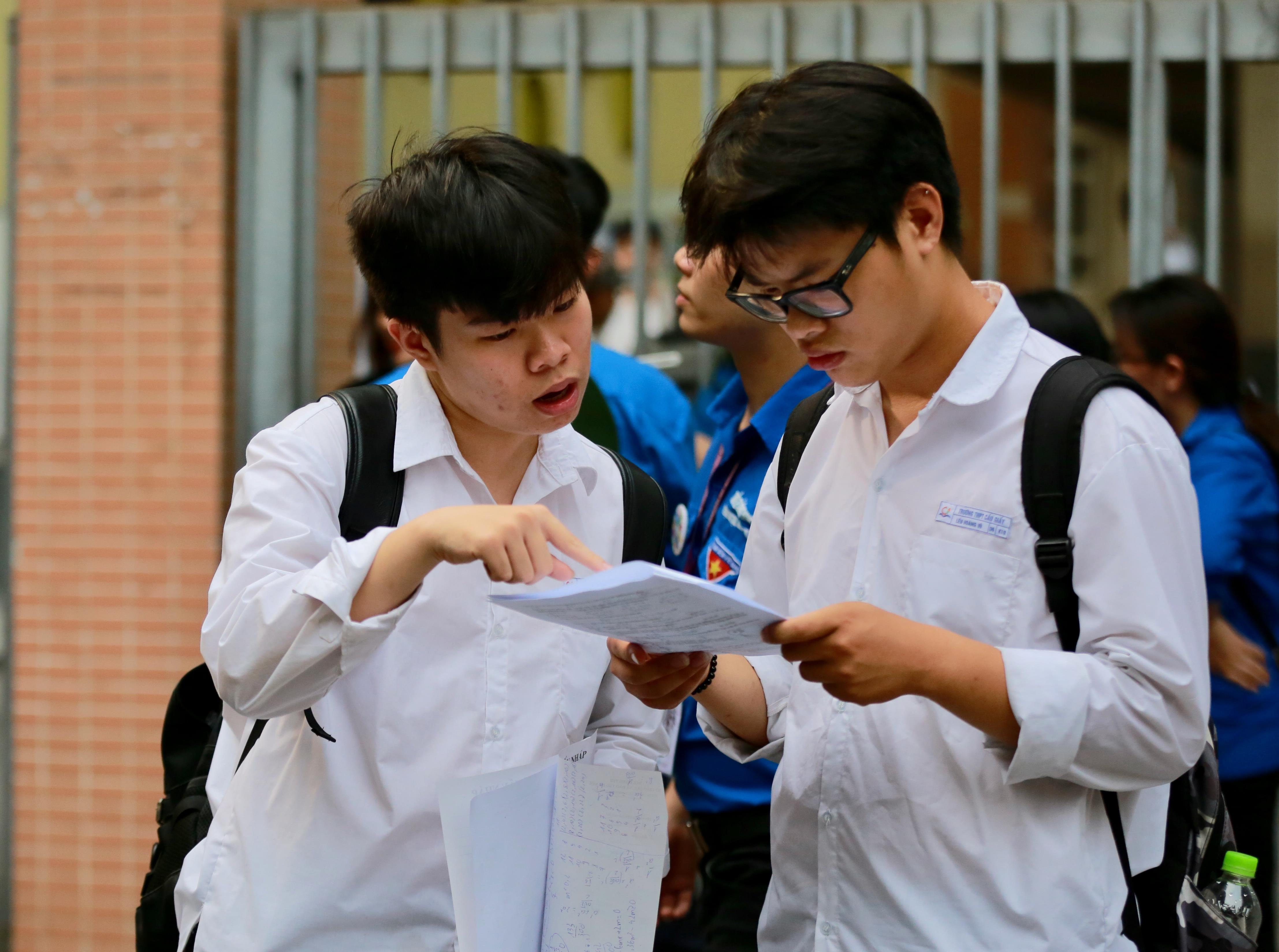 Tinh giản chương trình, giảm áp lực cho học sinh